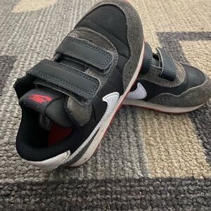 Nike Kids Black and Red Sneakers